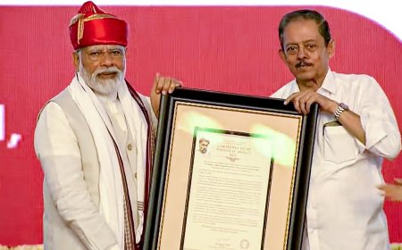 Prime Minister Narendra Modi Receives Lokmanya Tilak National Award for Leadership and Patriotism