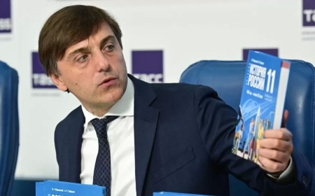 Russia launched a new schoolbook aims to justify war on Ukraine