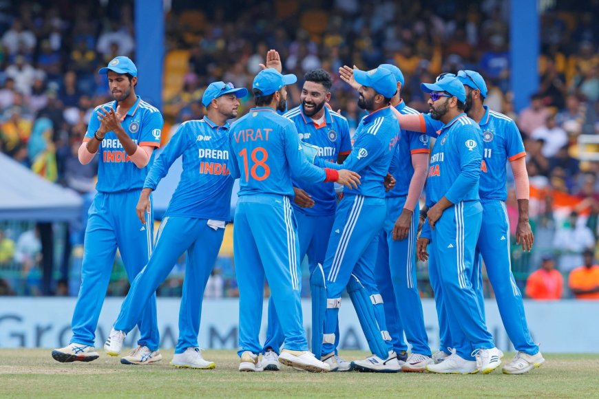 India Beat Sri Lanka in Asia Cup Final by 10 Wickets to Win 8th Asia Cup Trophy