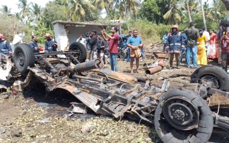 kerala | 1 Dead, 25 Injured in Firecracker Blast at Unauthorized Unit Near Temple