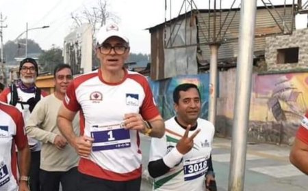 Omar Abdullah Opens Kashmir Marathon Completes 21 KM, Encourages Running for Wellness
