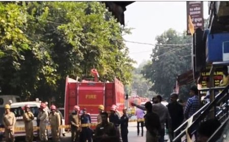 Breaking News: Blast Reported at Sweet Shop in Delhi's Prashant Vihar