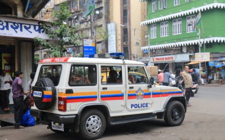 72-Year-Old Woman Assaulted, Robbed by Fake Electrician in Thane